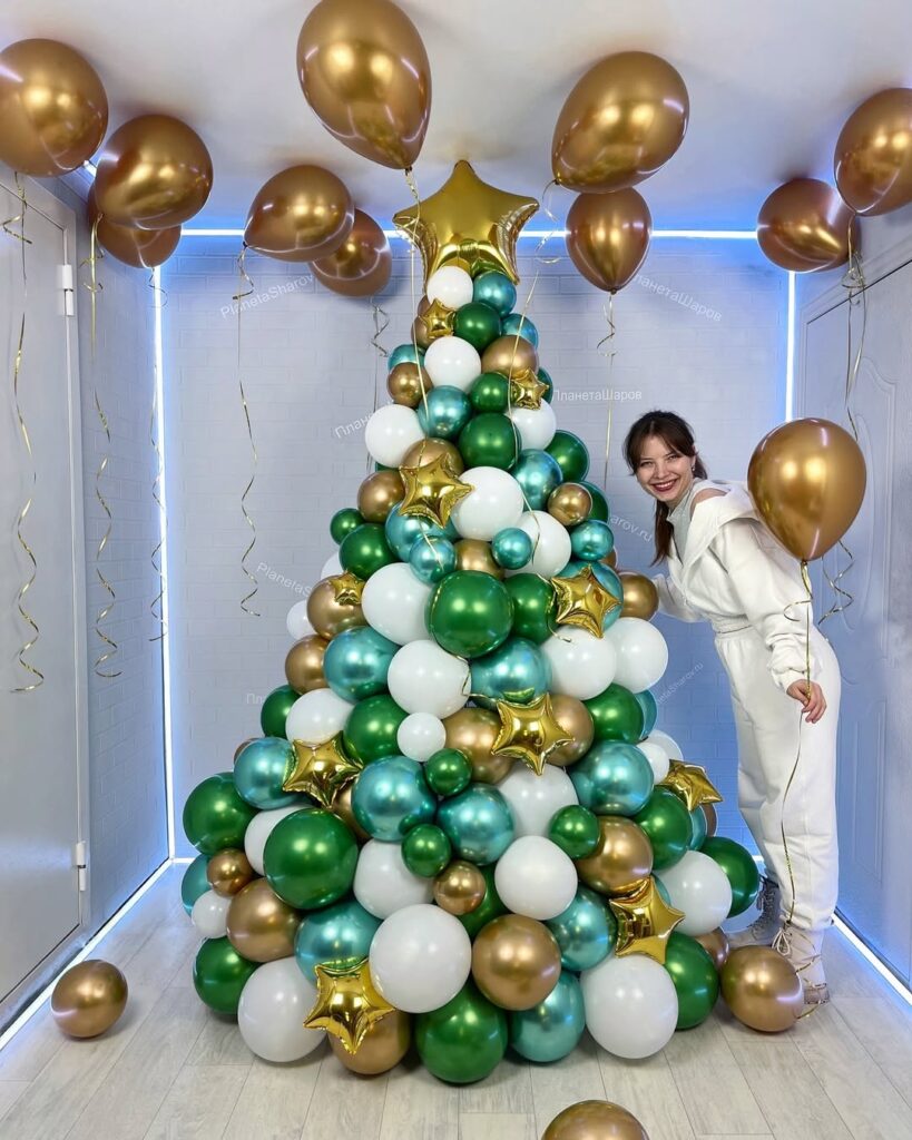 45 christmas backdrop balloons