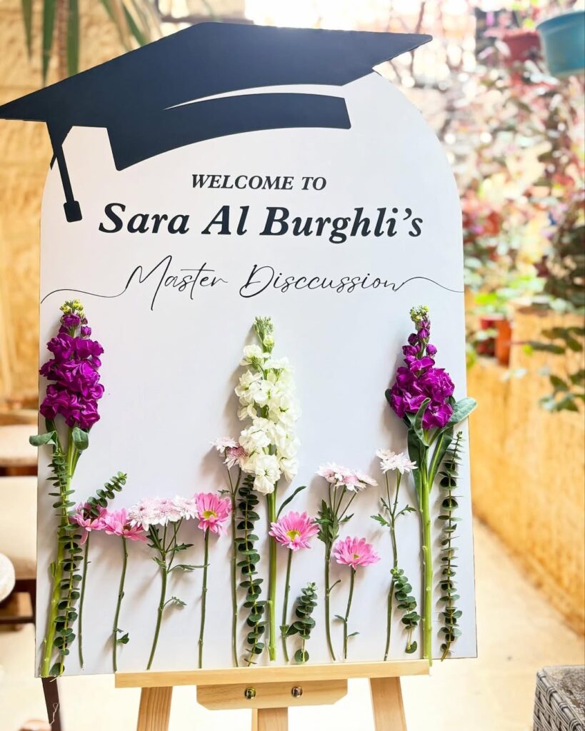 01 graduation backdrop ideas