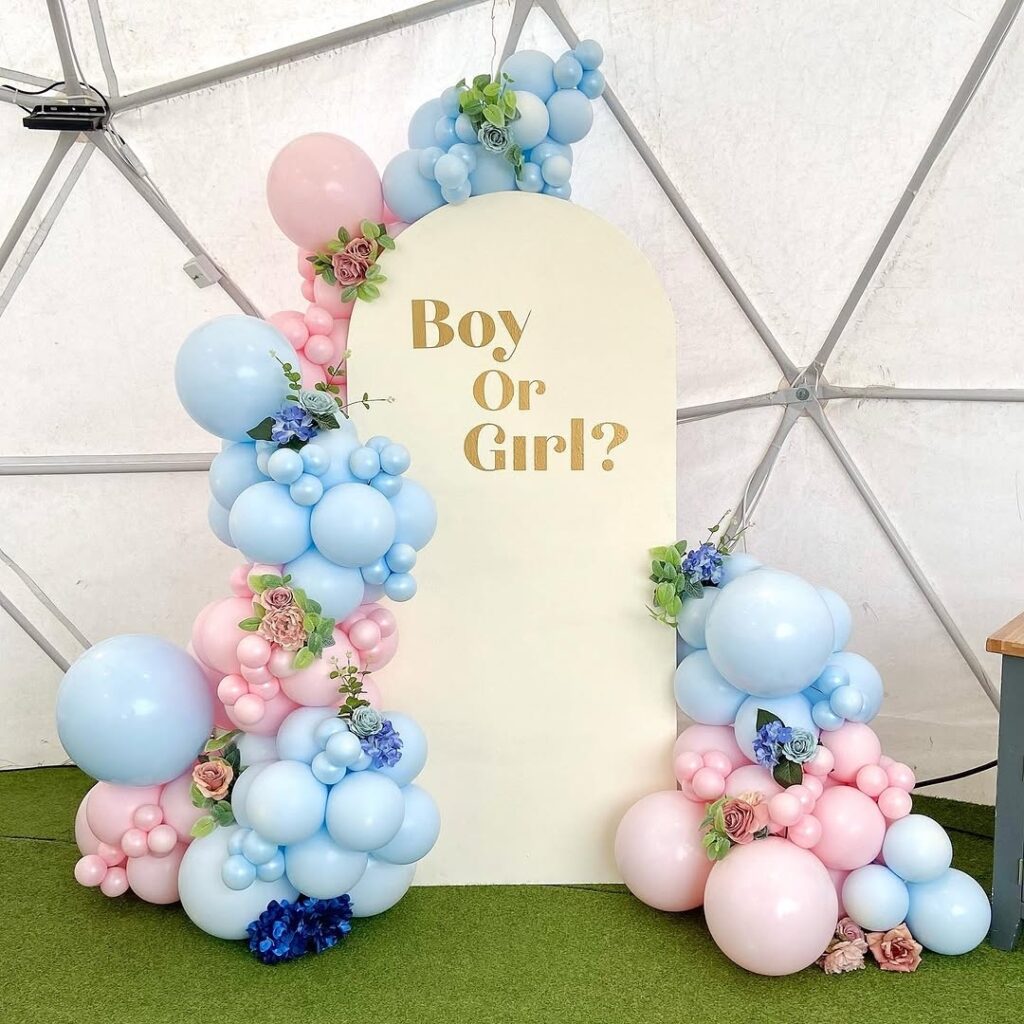 11 balloon backdrop ideas