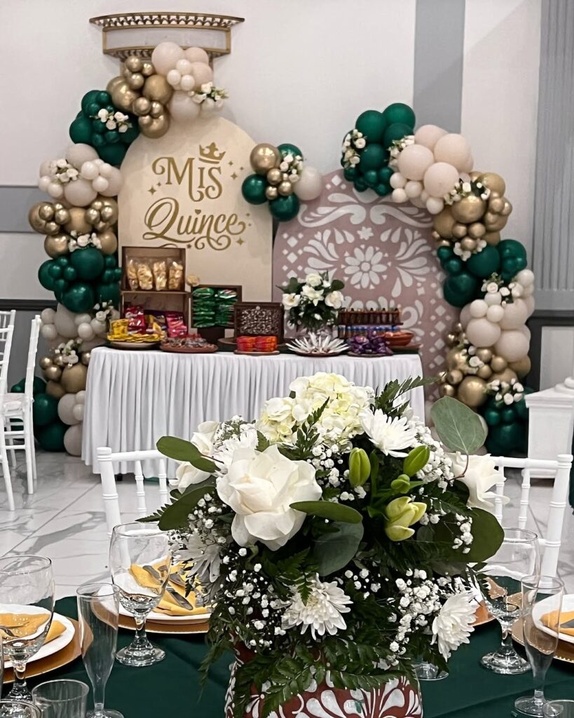 13 Quince backdrop ideas