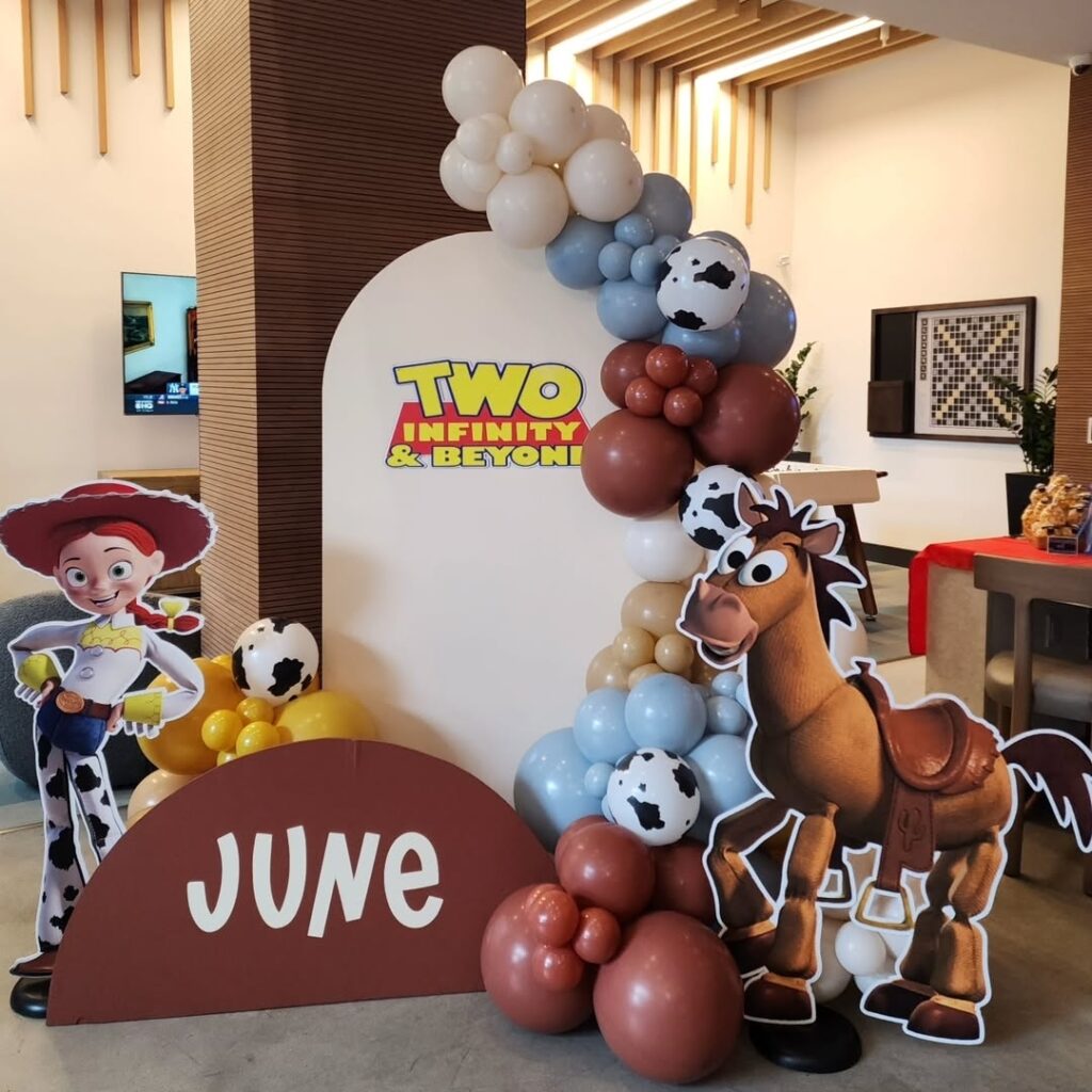 13 toy story backdrop ideas