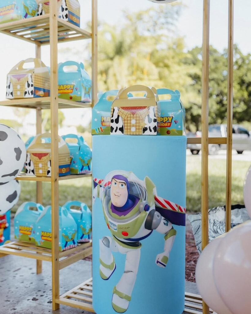 17 toy story backdrop ideas