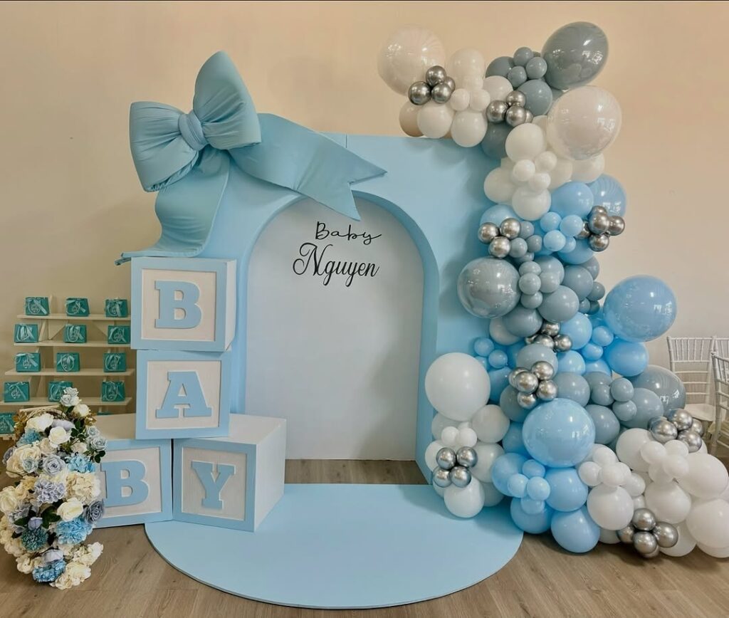 21 balloon backdrop ideas