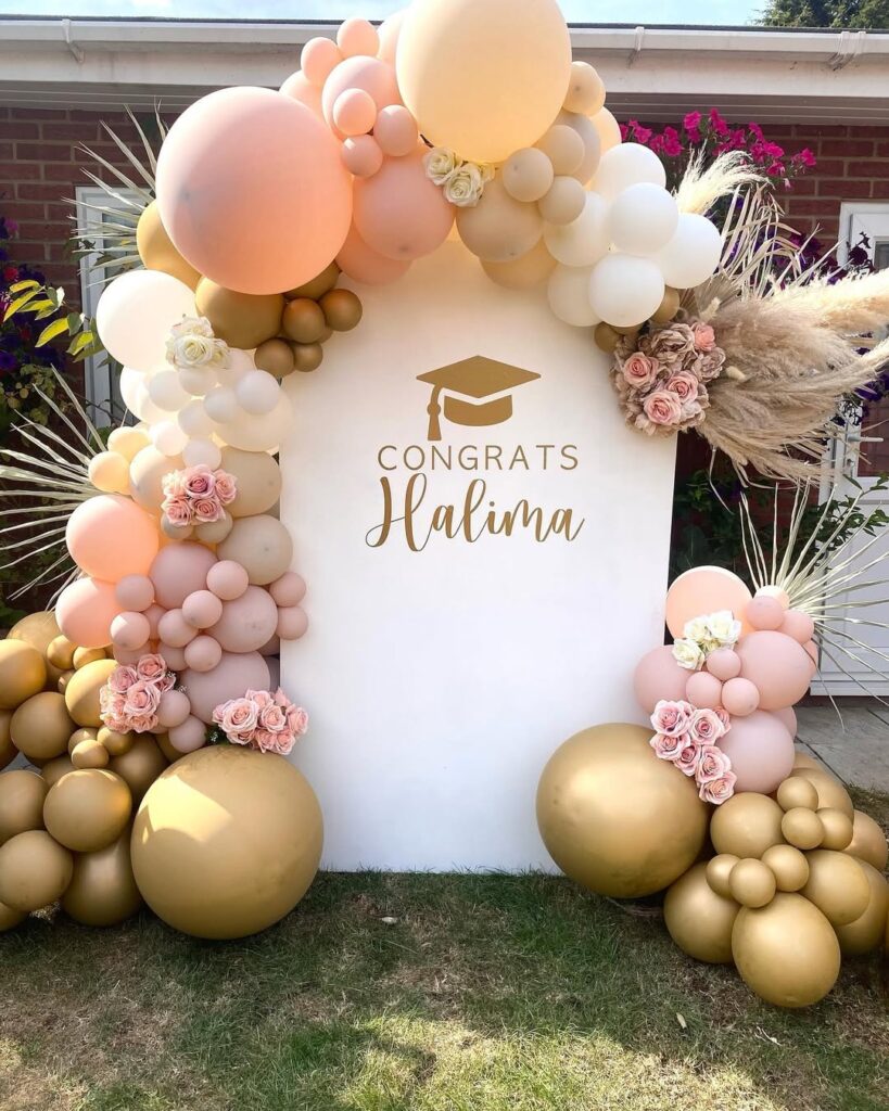 26 graduation backdrop ideas