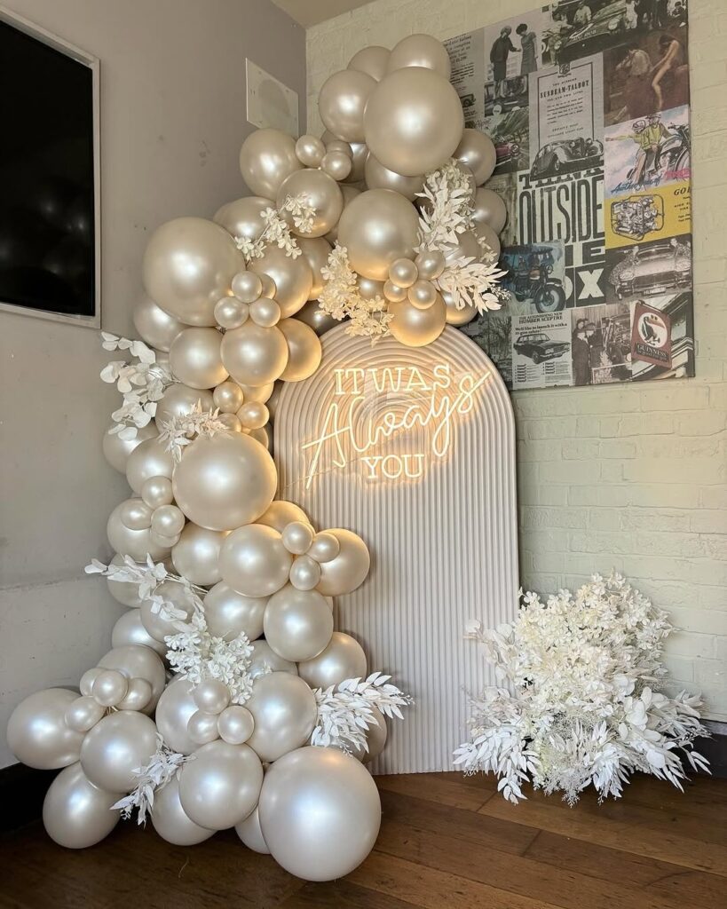 28 balloon backdrop ideas