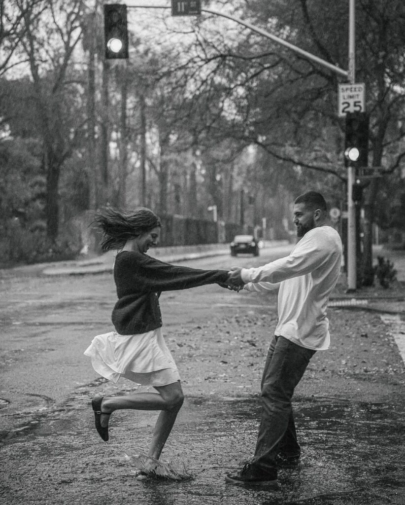 18 engagement photo poses