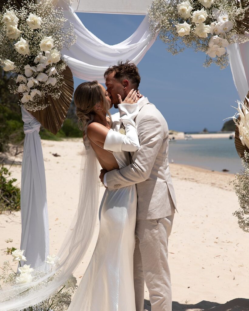 02 beach wedding ideas