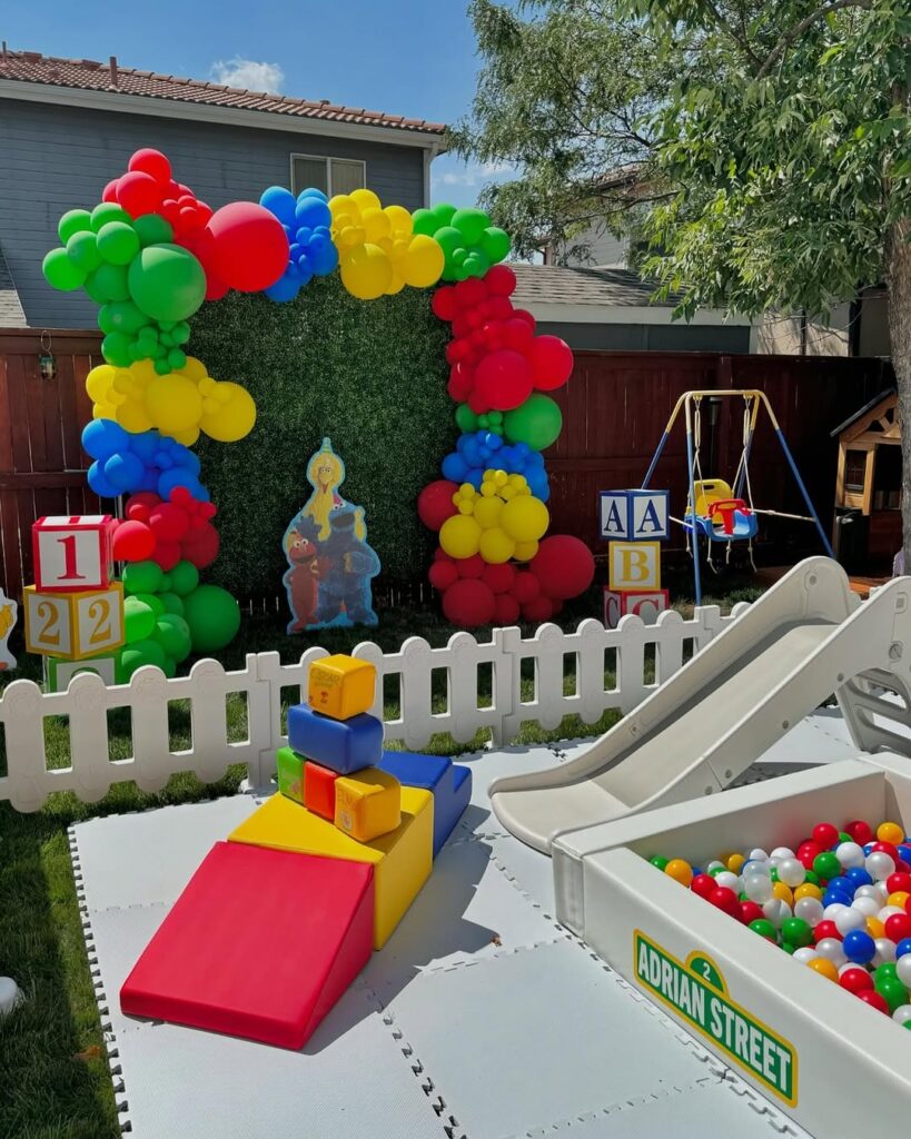 08 sesame street birthday party ideas