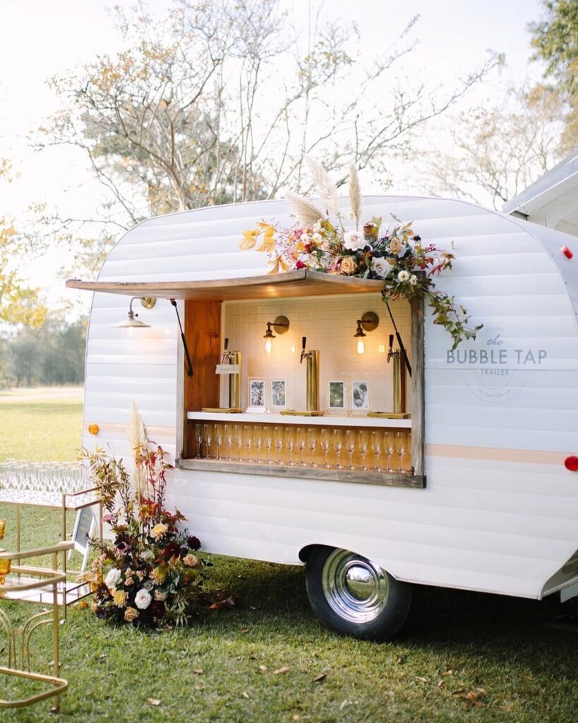 18 backyard wedding ideas 2025