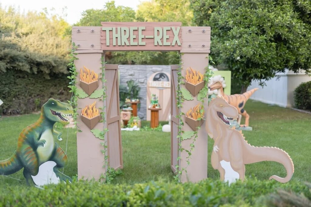 19 dinosaur birthday party ideas